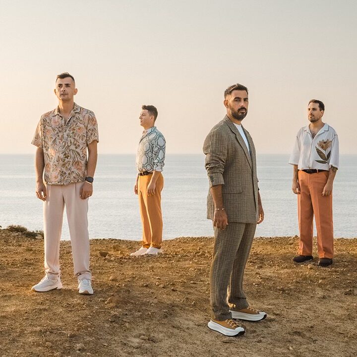 The Travellers ft. Jamie Cardona