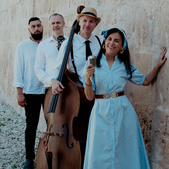 Jazzy Vibes by Pomelia Swing